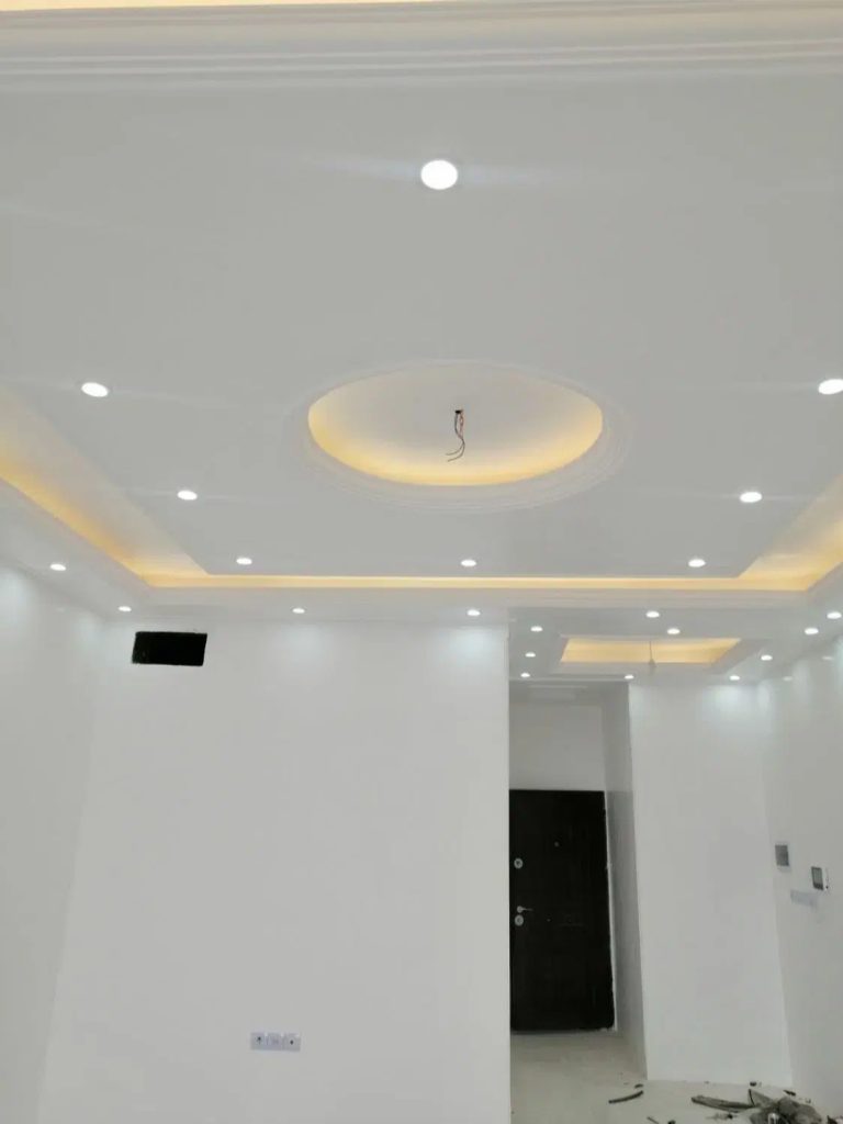 گچکاری، خورده کاری بنایی لوله کشی آب و فاضلاب برق کشی دیوار چینی کاشی کاری